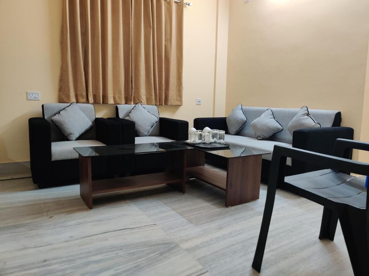Sanjiva Suites Kolkata Bagian luar foto