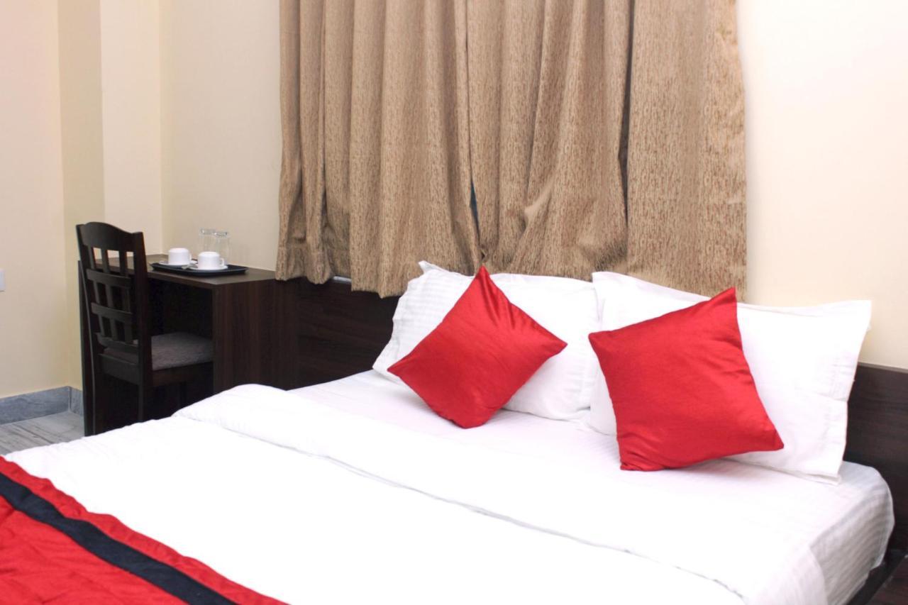 Sanjiva Suites Kolkata Bagian luar foto